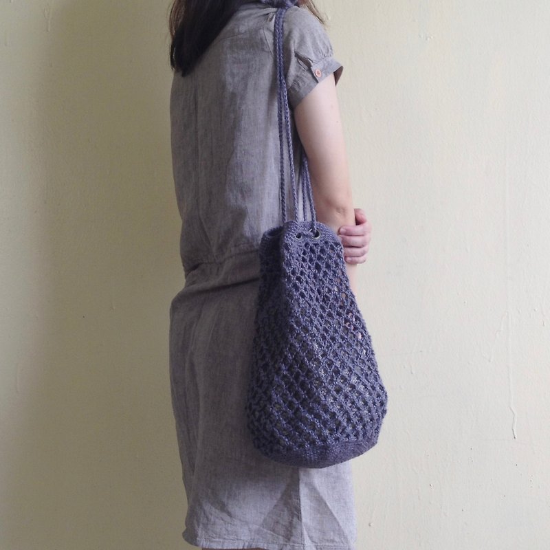 Woven Fabric - Purple Hand Knitting Wire Mesh Bundle Shoulder Bag - กระเป๋าแมสเซนเจอร์ - ผ้าฝ้าย/ผ้าลินิน สีม่วง