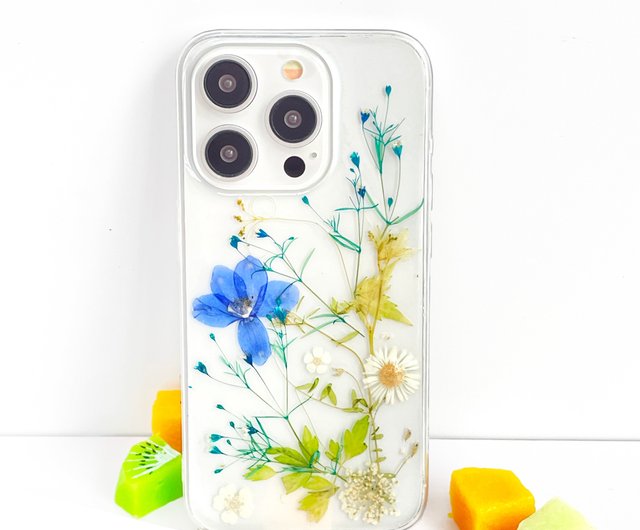 Gypsophila Pressed Flower Phone Case for iPhone 16 Pro Max Samsung S25 A35  - Shop feimeipresents Phone Cases - Pinkoi