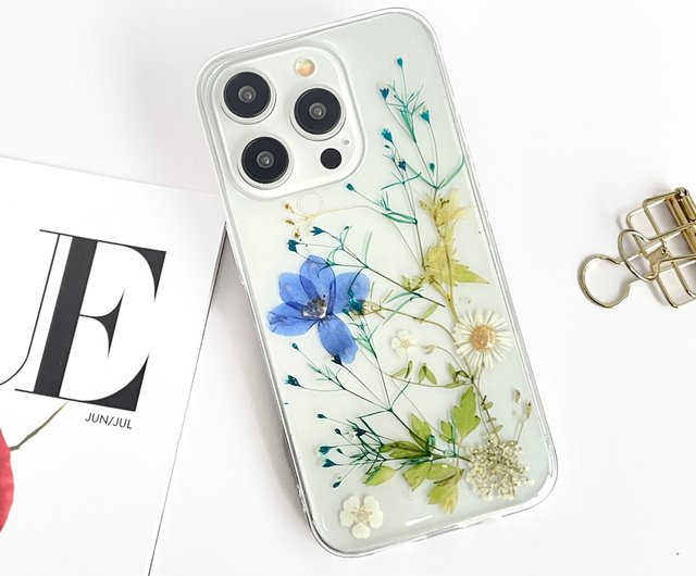 Gypsophila Pressed Flower Phone Case for iPhone 16 Pro Max Samsung S25 A35  - Shop feimeipresents Phone Cases - Pinkoi