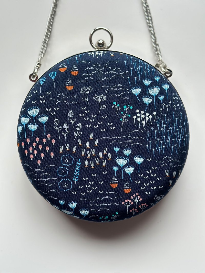 Dandelion small round bag-can be carried in hand/cross-body - Messenger Bags & Sling Bags - Cotton & Hemp Blue