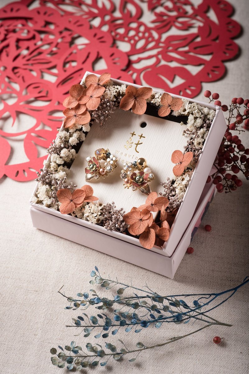 Gift box packaging-add custom dried flower packaging for New Year gifts - กล่องของขวัญ - พืช/ดอกไม้ 