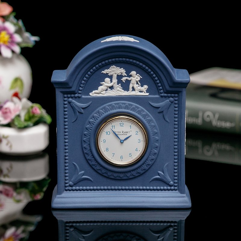 British-made Wedgwood Portland cupid ceramic clock table clock study living room collection ornaments - Clocks - Porcelain 