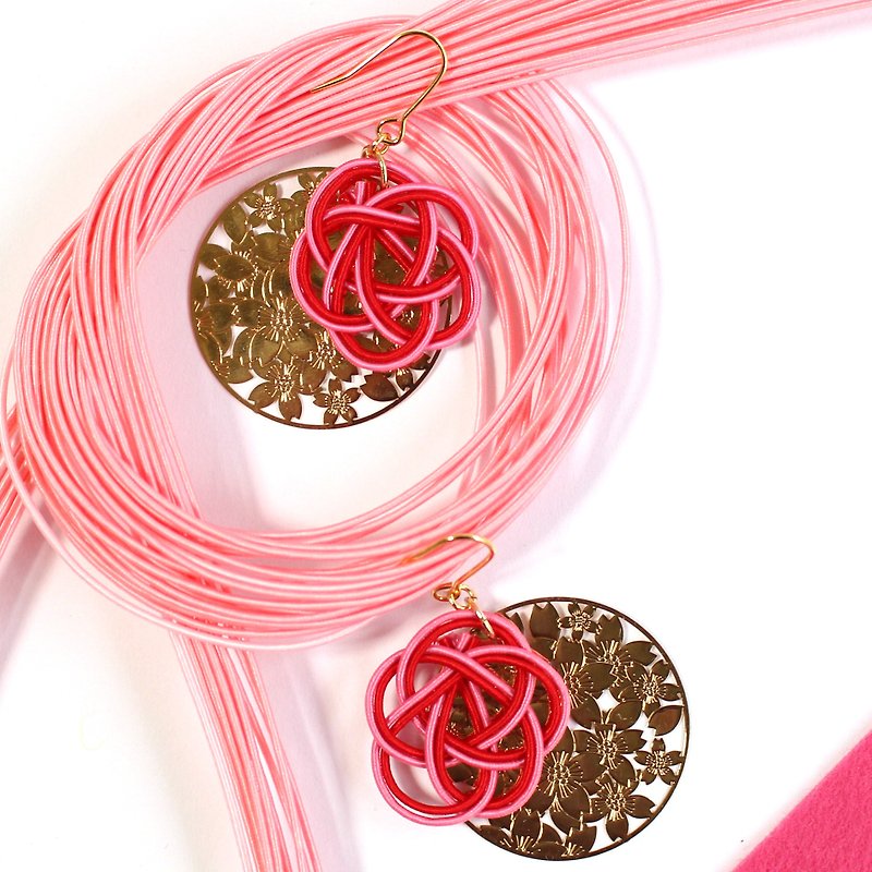 japanese style pierce earring / mizuhiki / japan / accessory / flower - Earrings & Clip-ons - Silk Pink