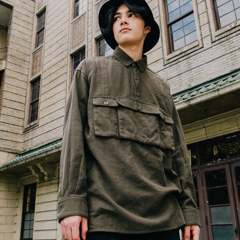 Vintage style military pocket shirt - Men's Shirts - Cotton & Hemp Green