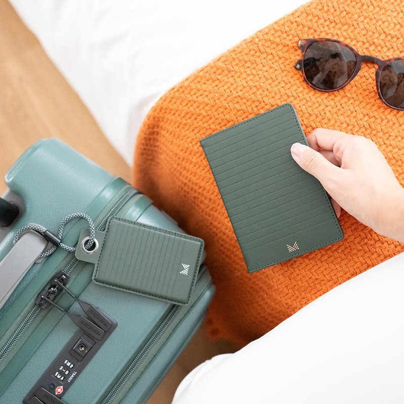 【轉運來】環保時尚旅行系列 | 皮革護照套 + 行李牌 - 橄欖夜 - 行李箱 / 旅行喼 - 聚酯纖維 綠色