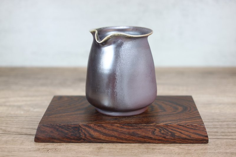 【送禮好物】天然落灰 柴燒茶海 公道杯 名家葉敏祥手作 300ml - 茶壺/茶杯/茶具 - 瓷 
