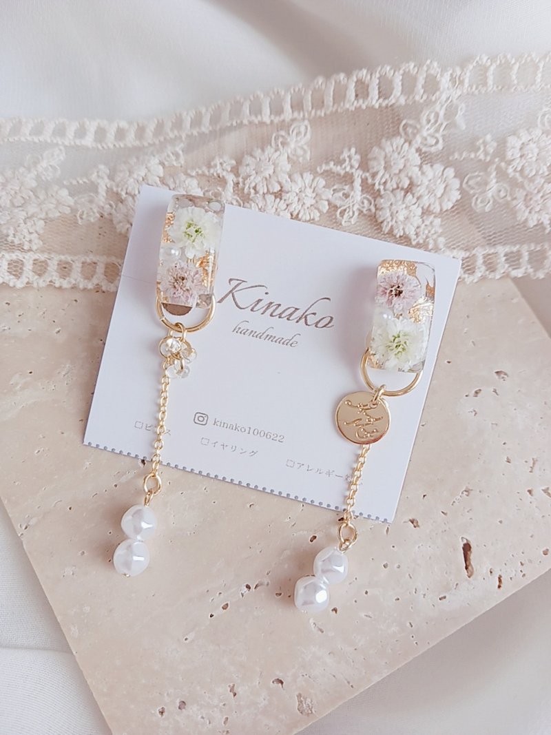 2way simple Clip-On with gypsophila and pearls - Earrings & Clip-ons - Resin Gold