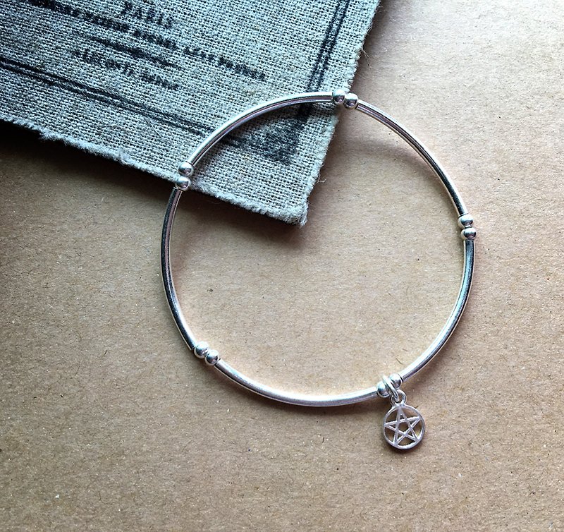 ~ M ~ + Bear "curved" / silver tube bracelet / 925 silver bracelet / 925 silver bracelet - Necklaces - Other Metals Silver
