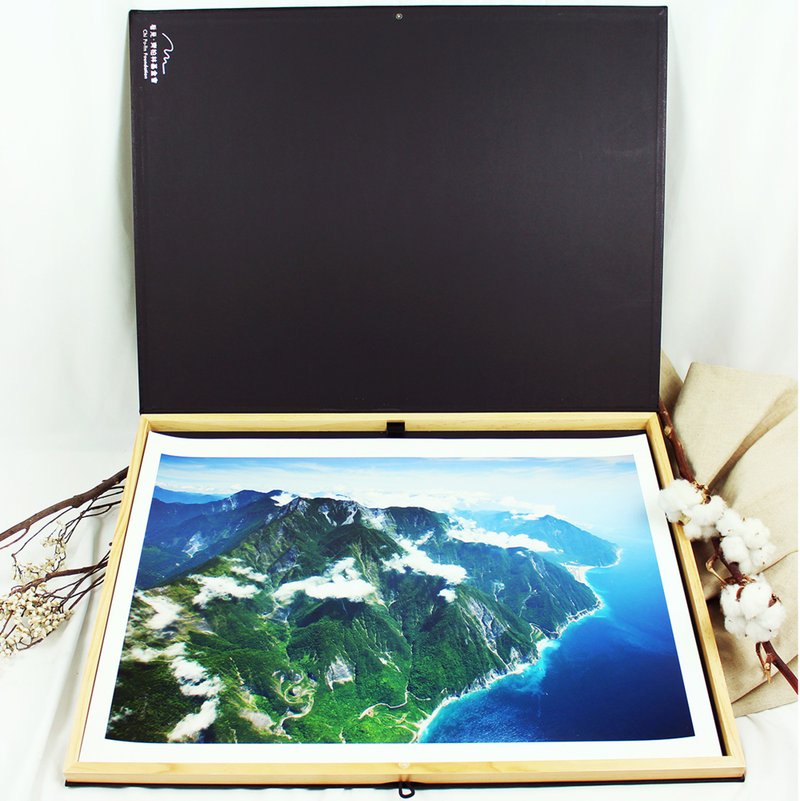 看見 齊柏林基金會 藝術輸出 小幅 見山系列 38x57cm 看見台灣 - 海報/掛畫/掛布 - 其他材質 多色