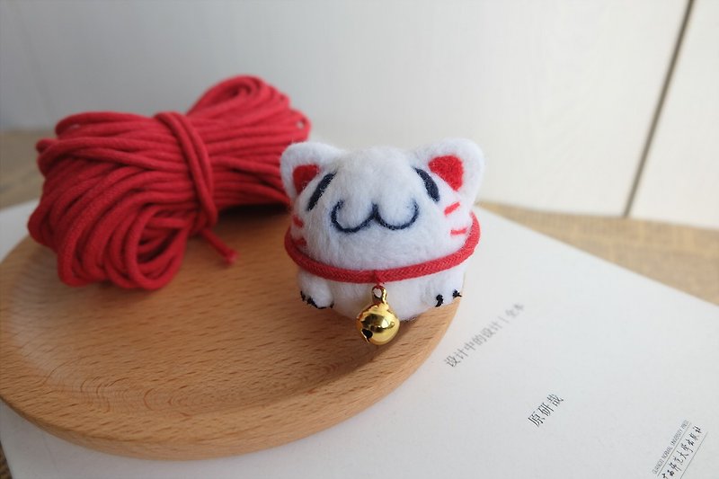 sleeping original handmade Lucky Meow's Mishou bag [Lucky Meow] pendant/key ring - Keychains - Wool White