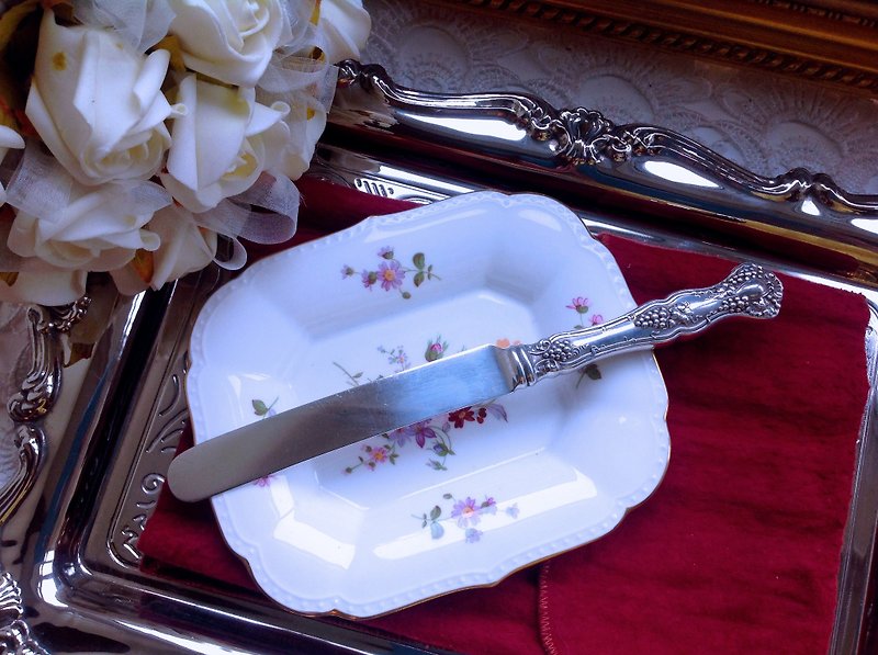 ♥ ♥ Annie crazy Antiquities British system of gold and silver in 1940 crossing the vines carved silver spatula cream and jam cake spatula spatula - Cutlery & Flatware - Other Metals 