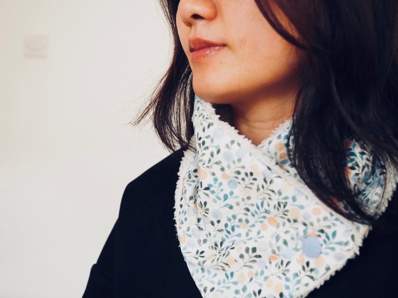 Handmade sewing neck warmer scarf for kid and adult - ผ้าพันคอถัก - ผ้าฝ้าย/ผ้าลินิน สีน้ำเงิน