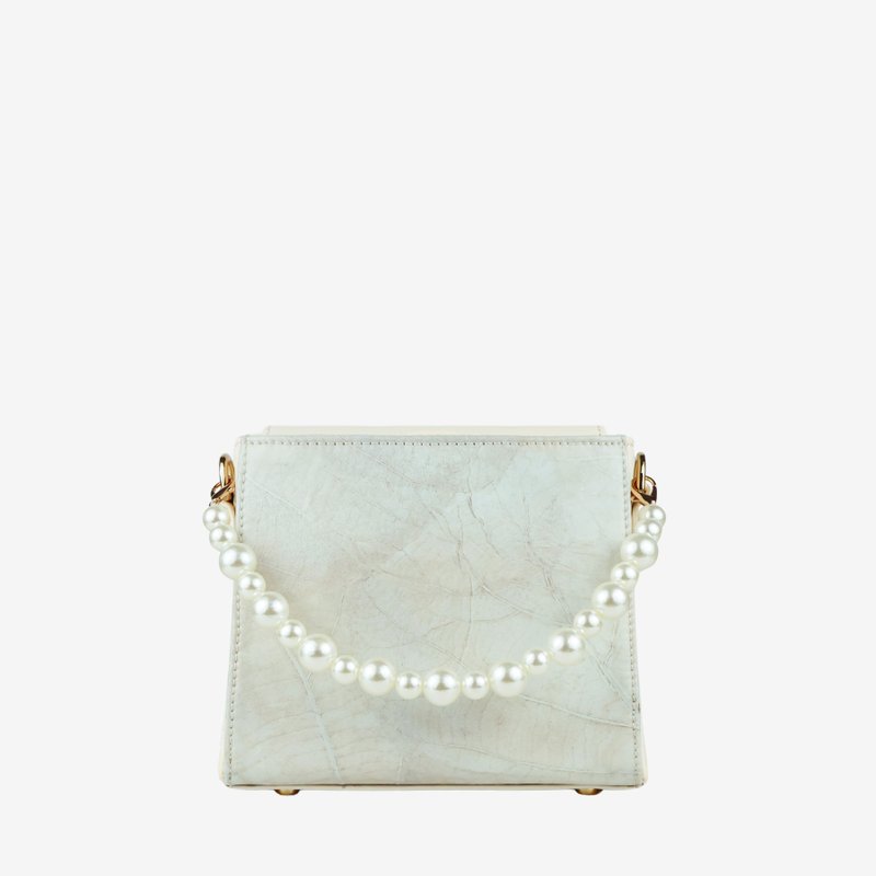Pearl Vegan Crossbody Bag - Ivory White - 手提包/手提袋 - 植物．花 白色
