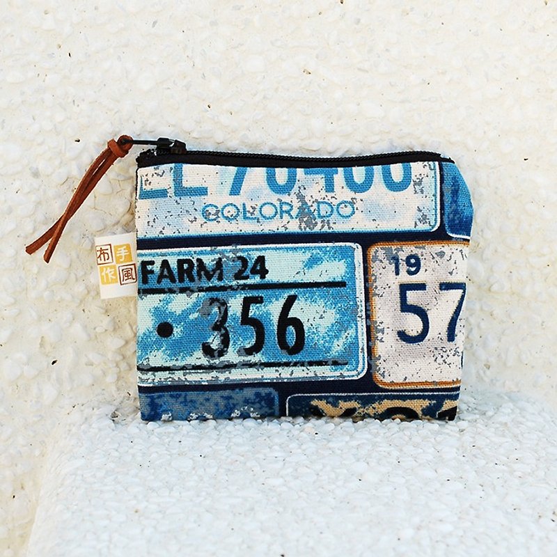 American retro license plate flat coin purse - กระเป๋าใส่เหรียญ - ผ้าฝ้าย/ผ้าลินิน สีน้ำเงิน