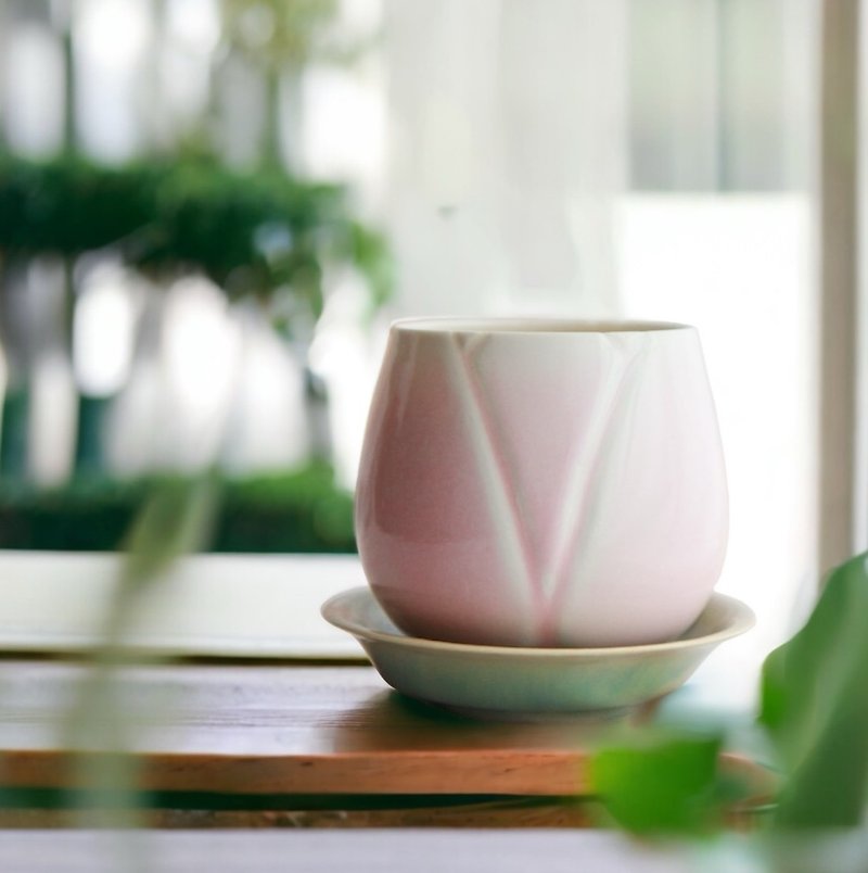 Blooming Tulip Handmade Ceramic Coffee Cup and Saucer Set - Cherry Blossom Pink - Made in Hong Kong - แก้วมัค/แก้วกาแฟ - เครื่องลายคราม สึชมพู