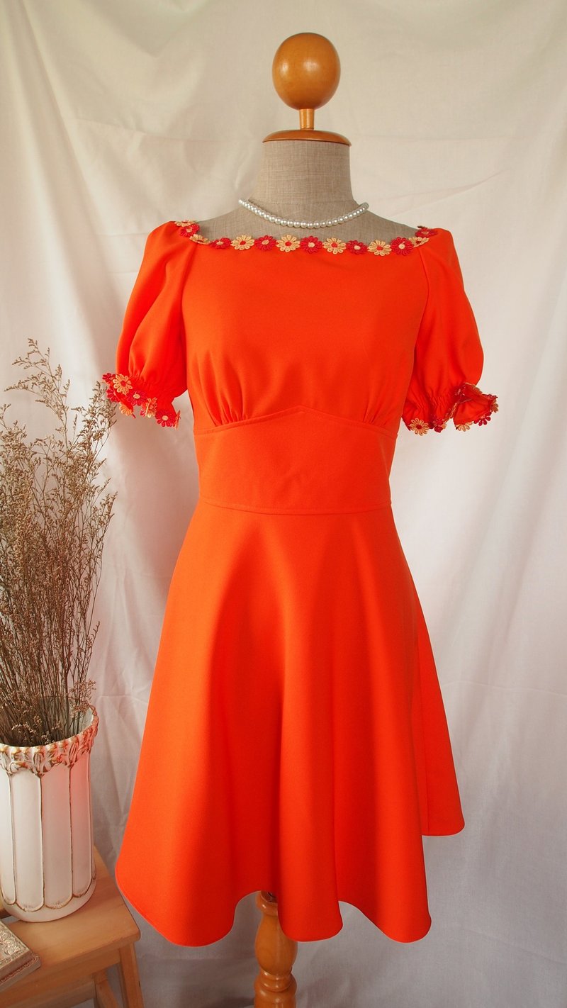 Orange dress puff sleeve vintage retro style sundress cute handmade dress - 洋裝/連身裙 - 聚酯纖維 橘色