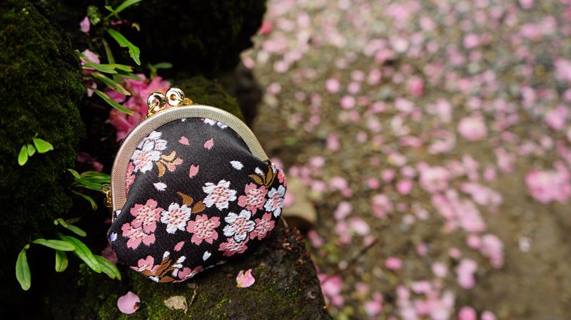 See also cherry blossom romantic bracelet gold bag - Coin Purses - Other Materials Black