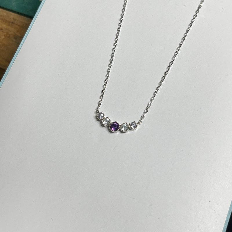 Customized Gemstone Smile Diamond Necklace - สร้อยคอ - เครื่องเพชรพลอย สีเงิน