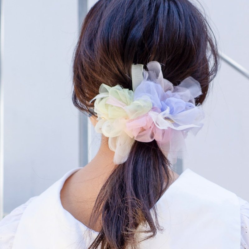 レインボー【春】| 彩る咲き編みシュシュ - 髮夾/髮飾 - 其他人造纖維 多色