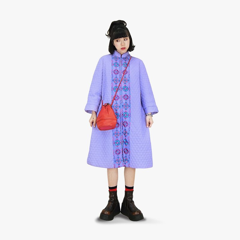 A‧PRANK :DOLLY :: Light Purple Lingge Embroidery Cotton Vintage Dress Jacket (D802020) - ชุดเดรส - ผ้าฝ้าย/ผ้าลินิน สีม่วง