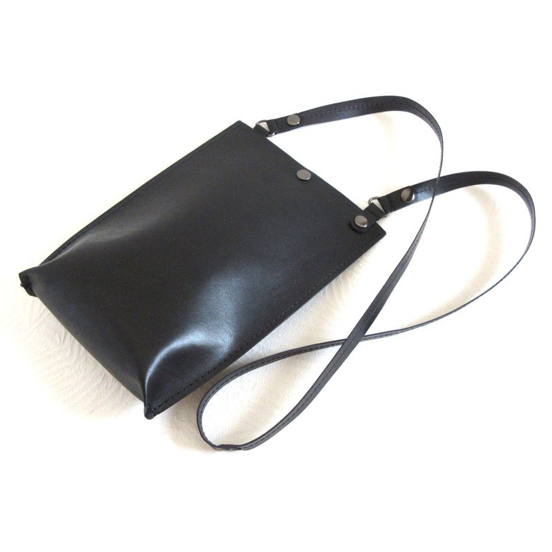 牛革・シンプルサコッシュ・タテ型・スームース・マット系ブラック・0170 - 側背包/斜背包 - 真皮 黑色