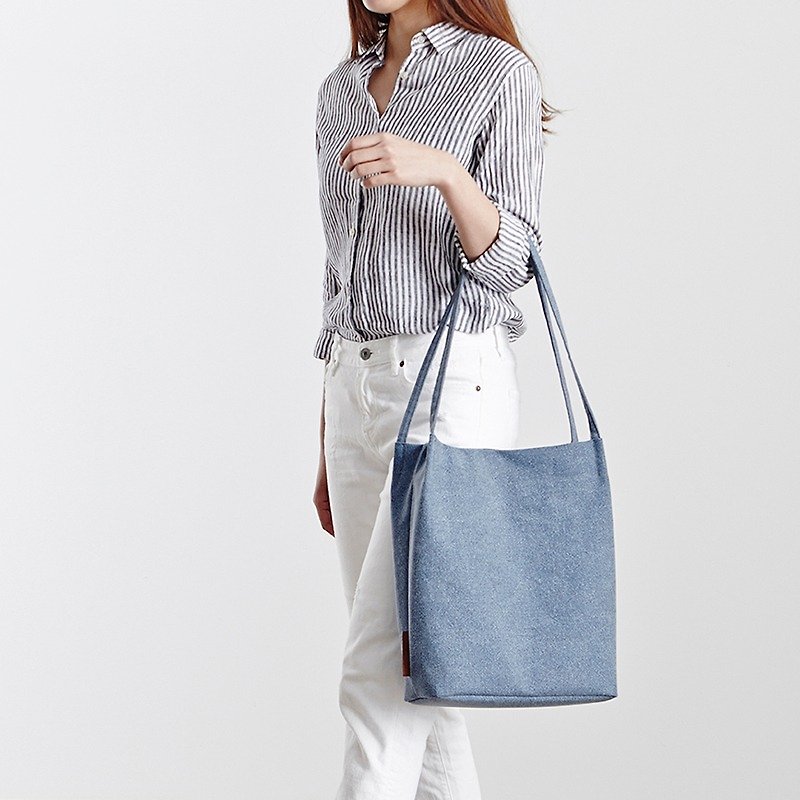 Korea ithinkso linen plain side backpack-Blue NEAT BAG _ LINEN shoulder bag plain simple style commuter - กระเป๋าแมสเซนเจอร์ - ผ้าฝ้าย/ผ้าลินิน 