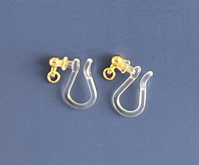 玉乗り猫 イヤリング ピアス イヤリング お揃い 猫 ネコ 白猫 天使 羽 揺れる