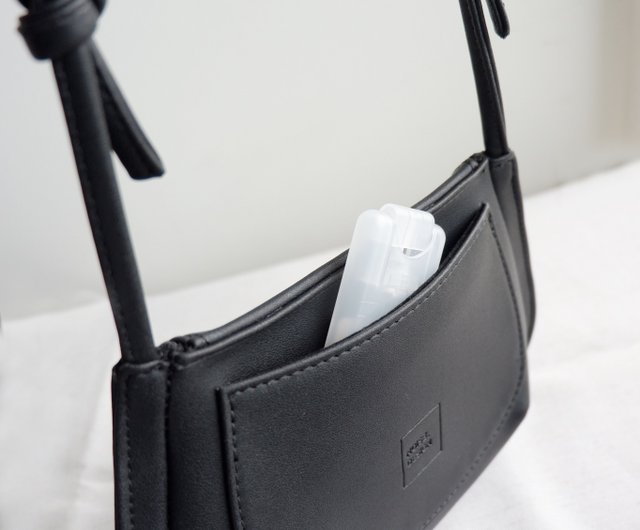 ブラック クロスボディーバッグ ZARA】クロスボディバッグ ブラック｜Yahoo!フリマ（旧PayPay