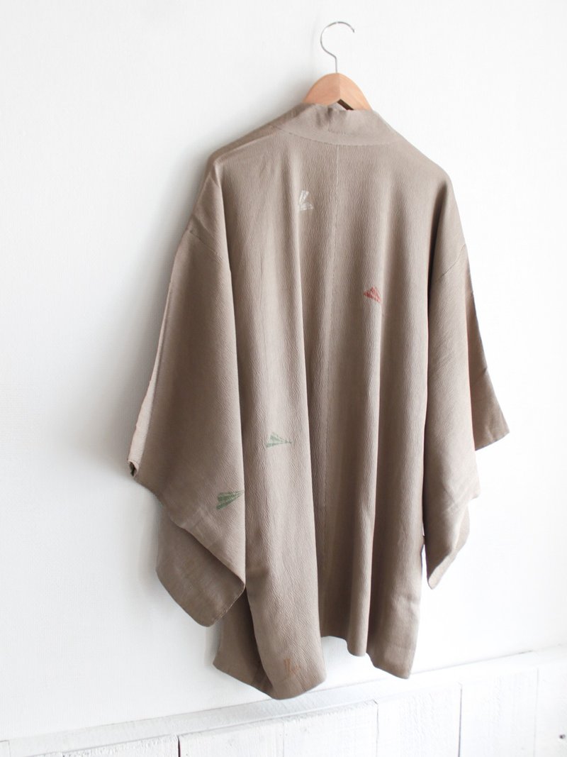春夏日本製和風簡約印花卡其灰薄款古著羽織和服外套 - 女大衣/外套 - 聚酯纖維 卡其色