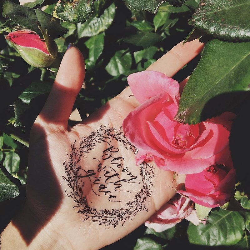 cottontatt // Bloom with grace // in wreath calligraphy temporary tattoo sticker - สติ๊กเกอร์แทททู - วัสดุอื่นๆ สีดำ