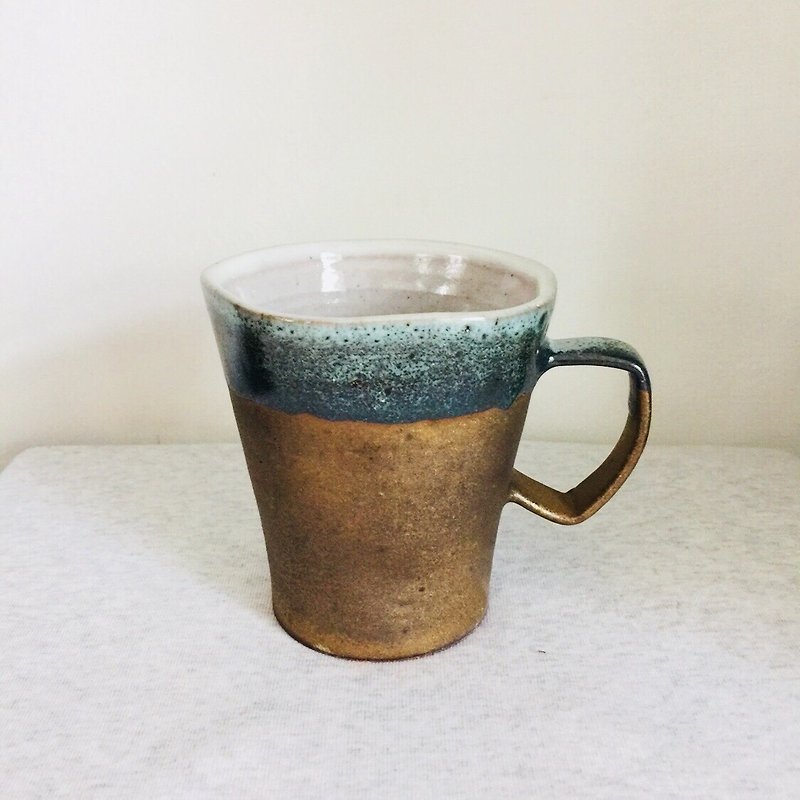 Bronze white enamel pentacle cup - แก้วมัค/แก้วกาแฟ - ดินเผา สีทอง