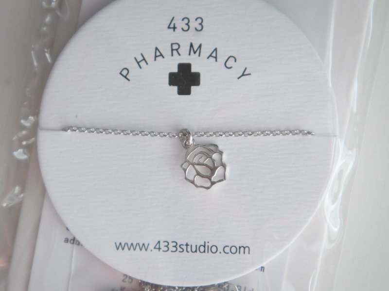 925 SILVER 鏤空玫瑰 - 頸鏈 - 項鍊 - 純銀 銀色