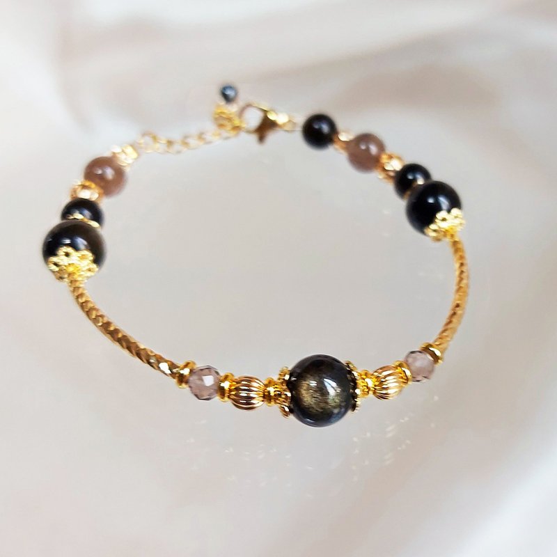 Gold obsidian Stone crystal bracelet to ward off evil and keep safe/guard Stone bracelet against villains - สร้อยข้อมือ - เครื่องเพชรพลอย สีดำ