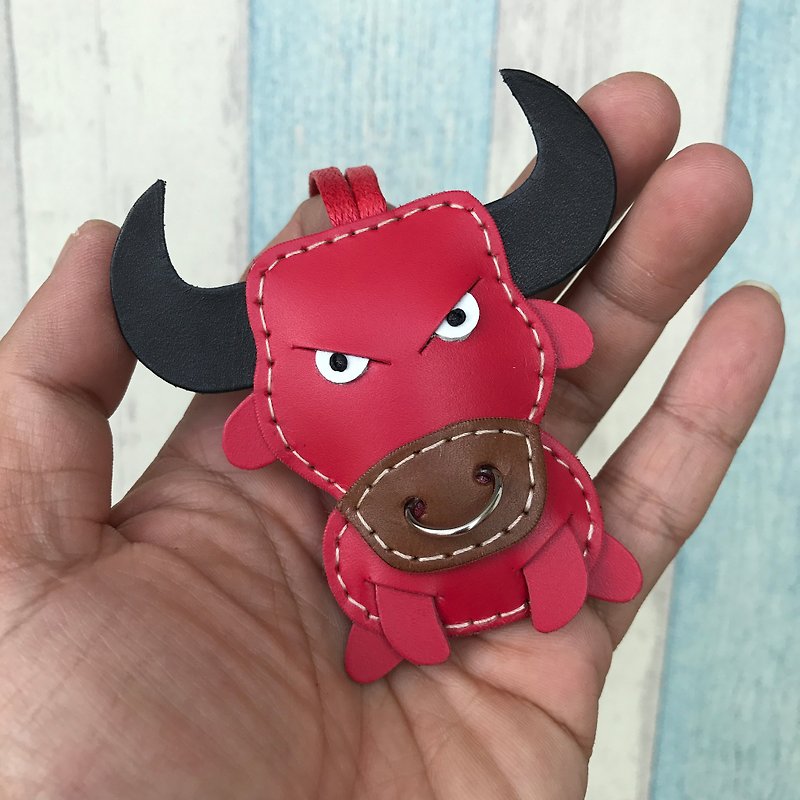Healing small things handmade leather red cute bullfighting hand-sewn charm small size - Charms - Genuine Leather Red