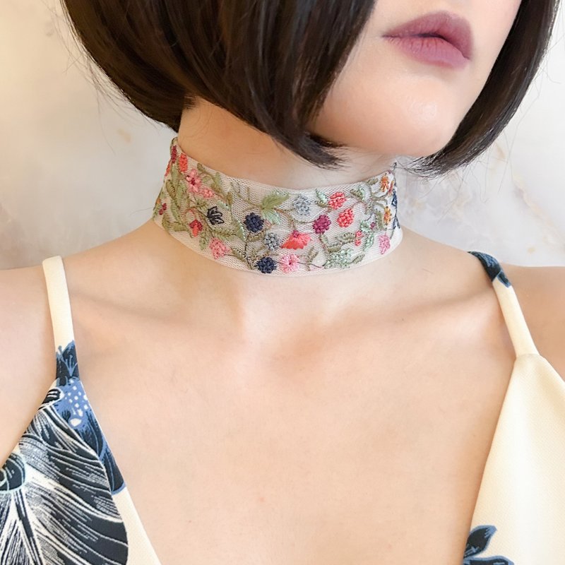 When I went out to pick raspberries/ Flower lover Indian embroidered ribbon choker SV628 - Chokers - Other Man-Made Fibers Multicolor