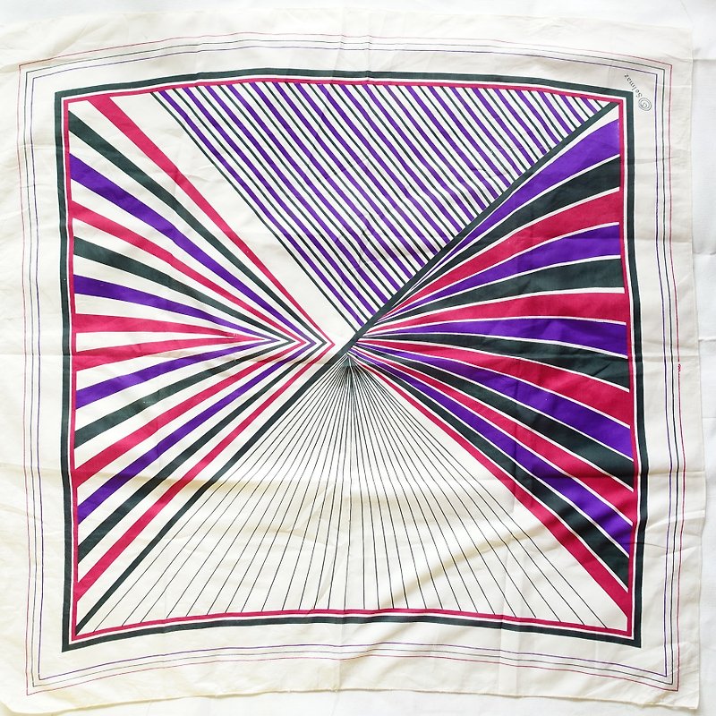 BajuTua/古著/ 紅紫色放射狀絲光大方巾 - 絲巾 - 聚酯纖維 紫色