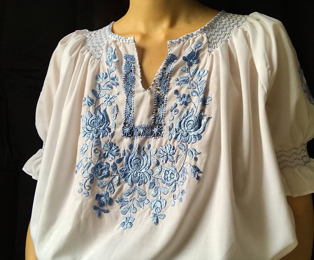 Hungarian handmade embroidered top/ shirt - Shop homiselects