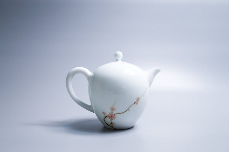 Egg-shaped pot in slow glaze - plum - Teapots & Teacups - Porcelain 