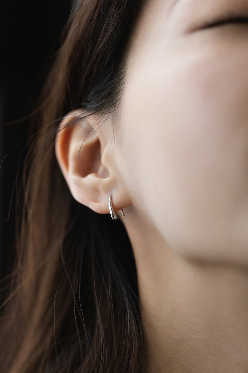 Drip minimalist small water drop 925 sterling silver easy buckle earrings - ต่างหู - เงินแท้ 