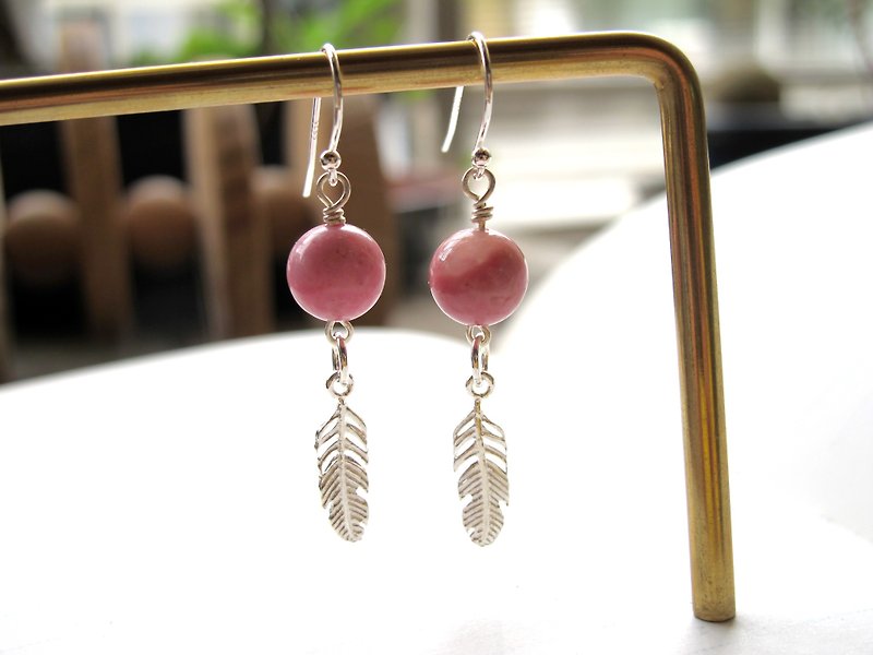 【薇】Rhodolite x 925 Silver-Handmade Natural Stone Series - Earrings & Clip-ons - Crystal Pink