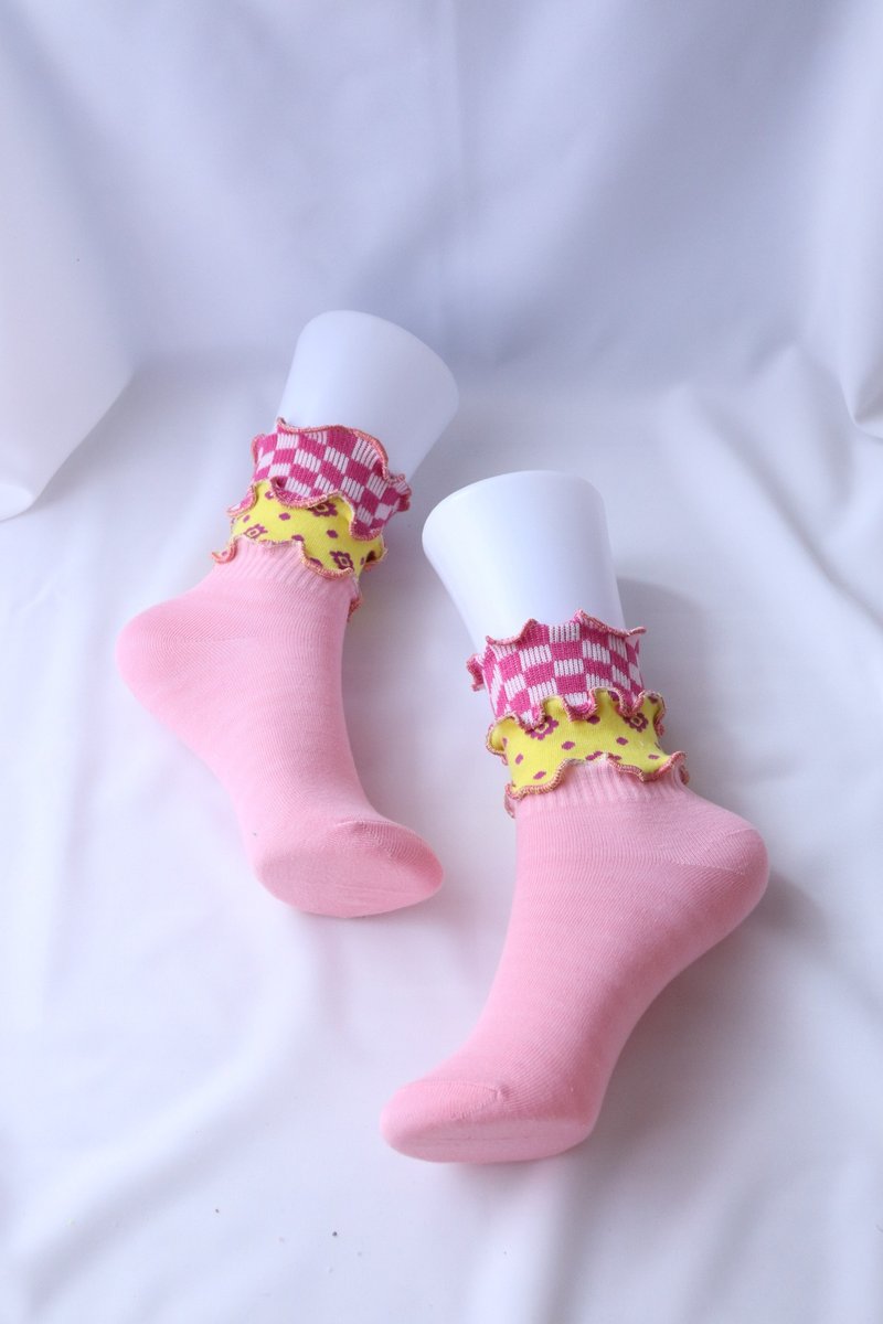 ピンク×イエロー　カラフルメロウソックス 派手靴下 個性的 22.5〜25 女性靴下 socks - 襪子 - 其他材質 粉紅色