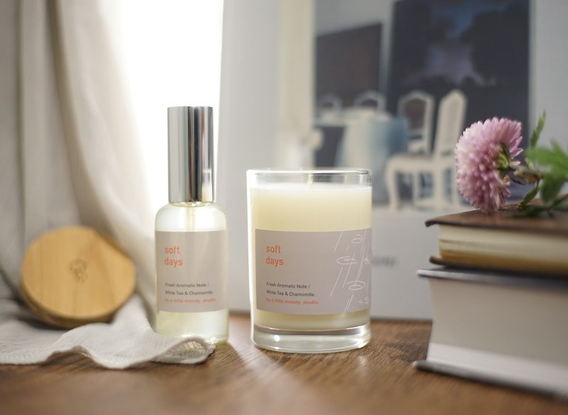 Warm sunshine. soft days scented candle spray diffuser/white tea chamomile - Fragrances - Essential Oils Gray