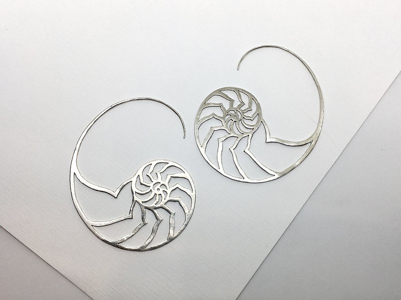 The small world of the sea. Nautilus big earrings. 925 sterling silver. sterling silver - ต่างหู - เงินแท้ สีเงิน