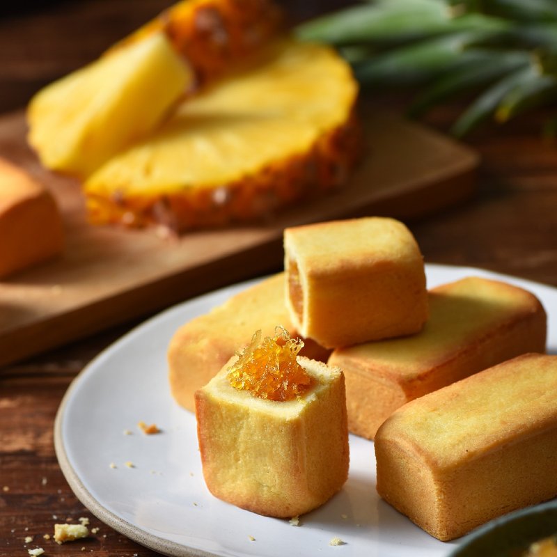 Pineapple Pastry - เค้กและของหวาน - วัสดุอื่นๆ 