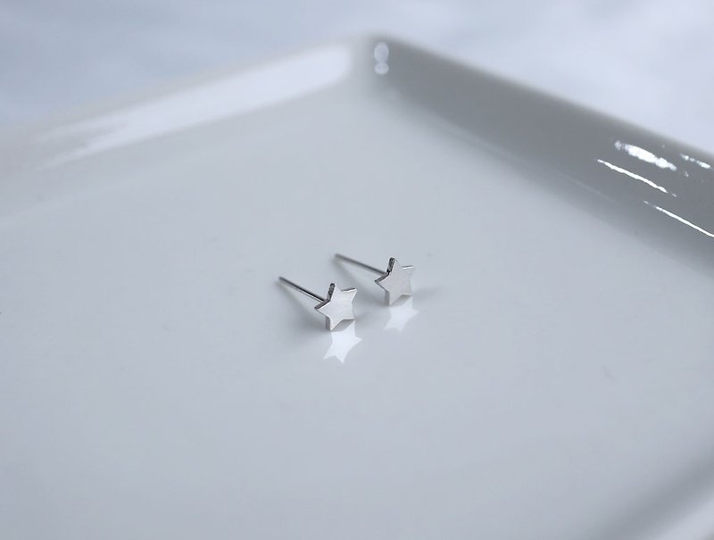ni.kou sterling silver star earrings - Other - Other Metals 