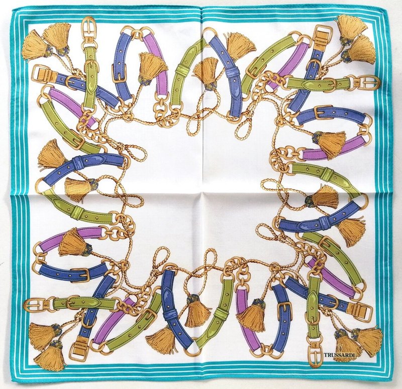 Trussardi 復古方巾 金色鏈條與皮帶 20 x 19.5 英吋 - 絲巾 - 棉．麻 藍色