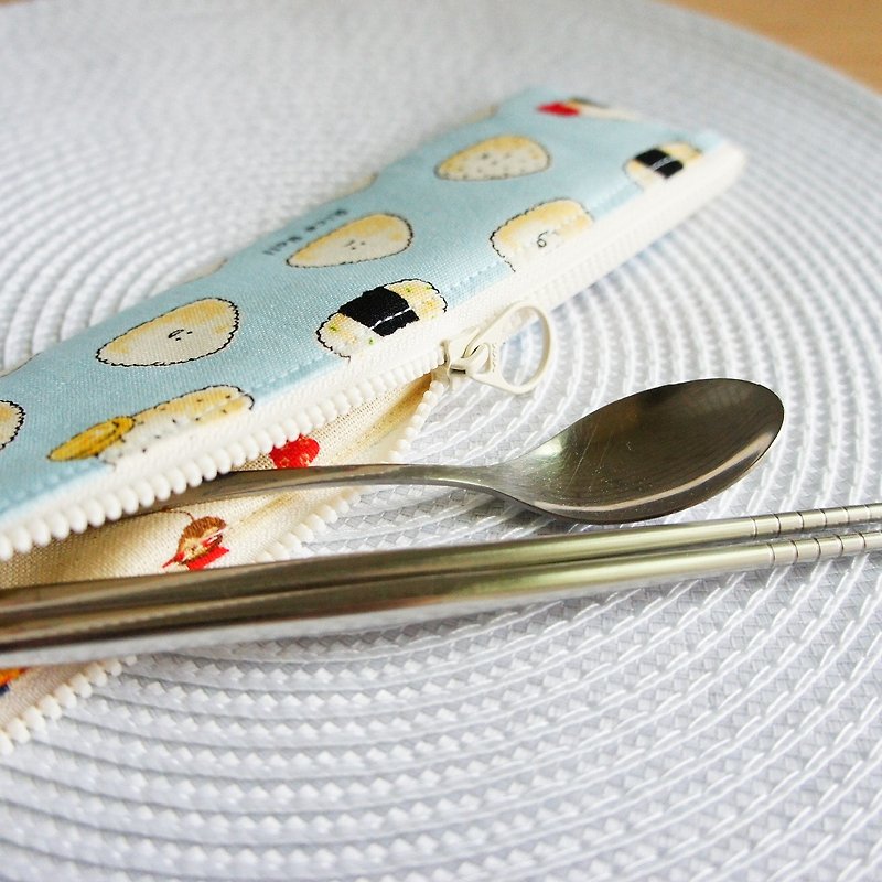 Lovely [Japanese cloth order] triangular rice ball cutlery bag, green chopsticks bag E - Chopsticks - Cotton & Hemp Blue