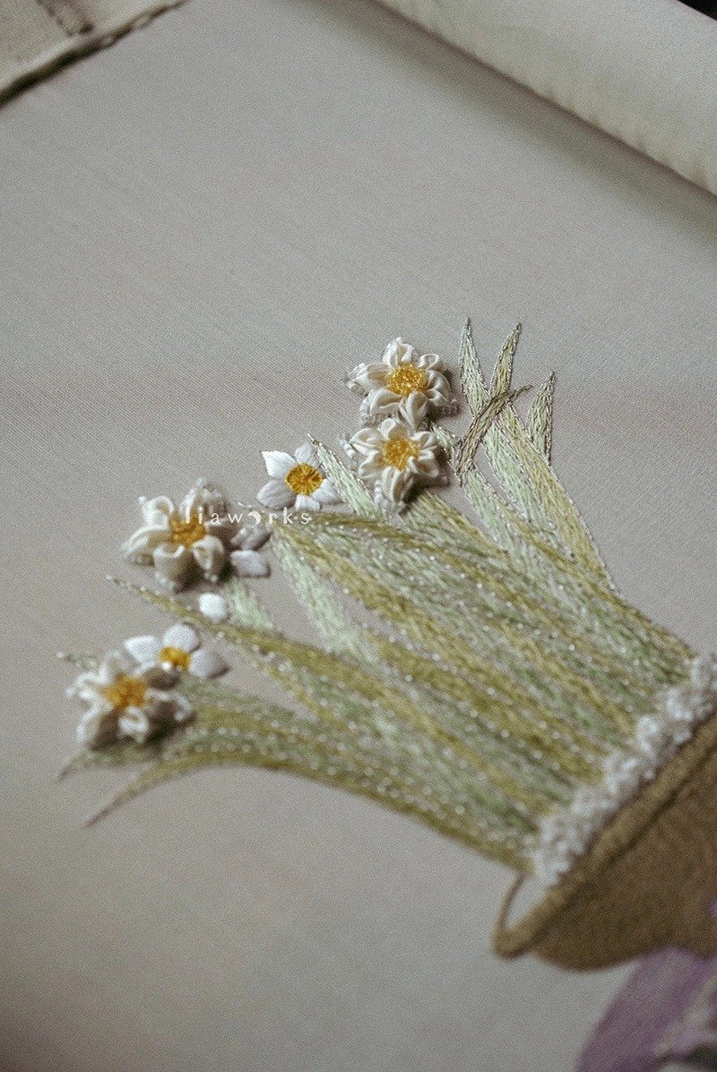 水仙 / 法式刺繡 / 材料包 / 線上課程 - 編織/刺繡/羊毛氈/縫紉 - 棉．麻 綠色