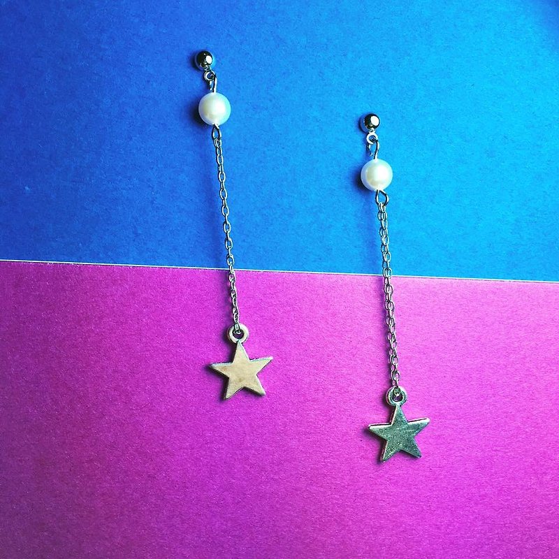 Silver Star ◆ can change the clip-on Earrings / one pair / crystal pearl alloy plating Silver earrings / gift custom designs - ต่างหู - วัสดุอื่นๆ สีเงิน