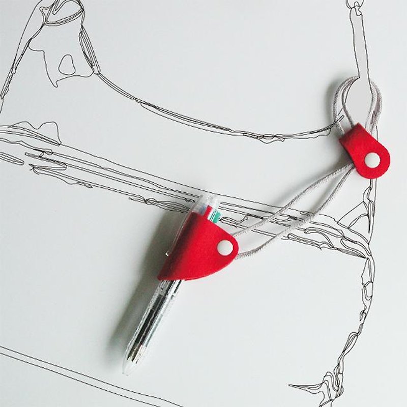 Pen holder with strap red - อื่นๆ - เส้นใยสังเคราะห์ สีแดง